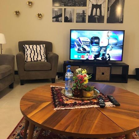 شقة مارينا البيلسان - عائلات فقط Lägenhet King Abdullah Economic City Exteriör bild